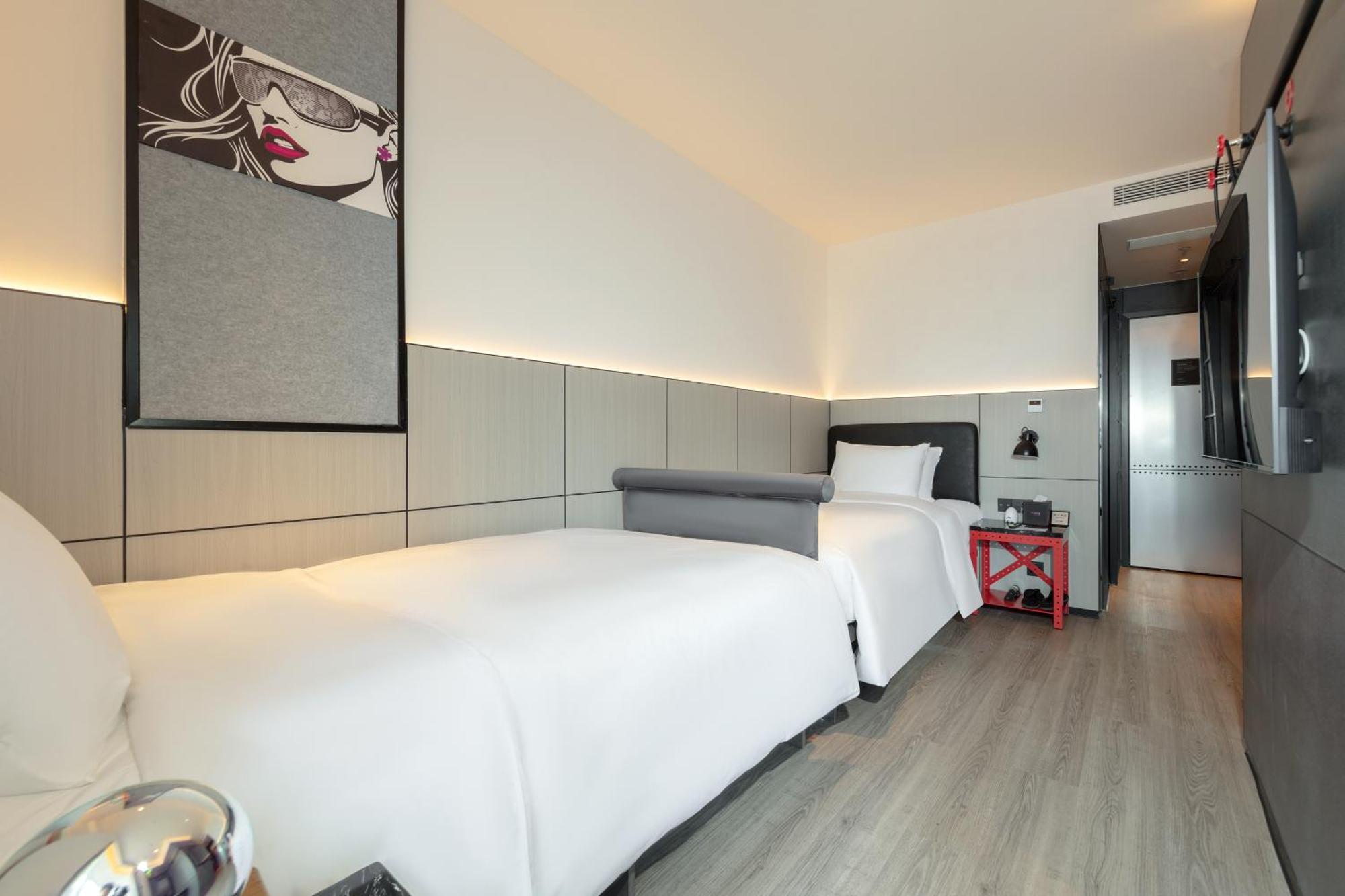 Hotel Moxy Chongqing Extérieur photo