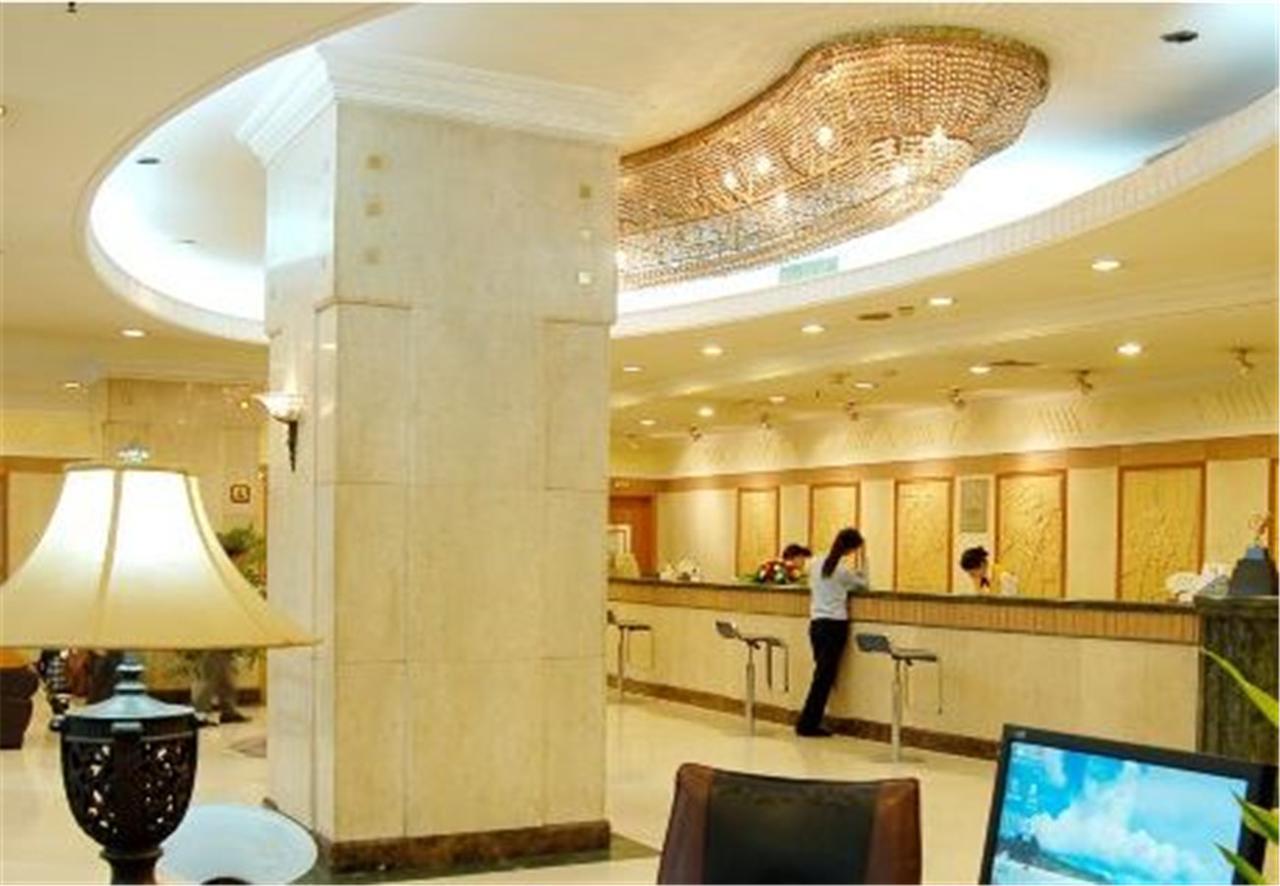 Hotel Moxy Chongqing Extérieur photo
